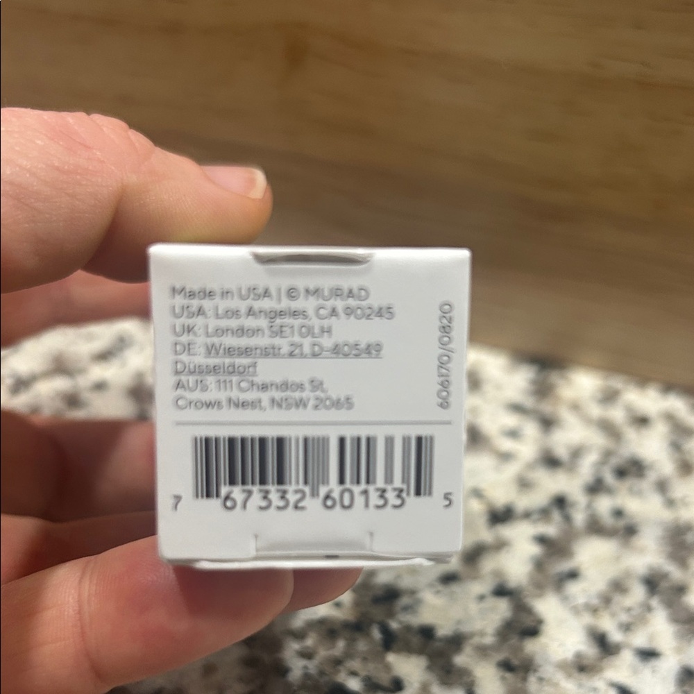Murad Resurgence Eye Cream - Green and White - Picture 2 of 4